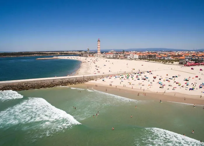 Сasa de vacaciones Bird's Aveiro